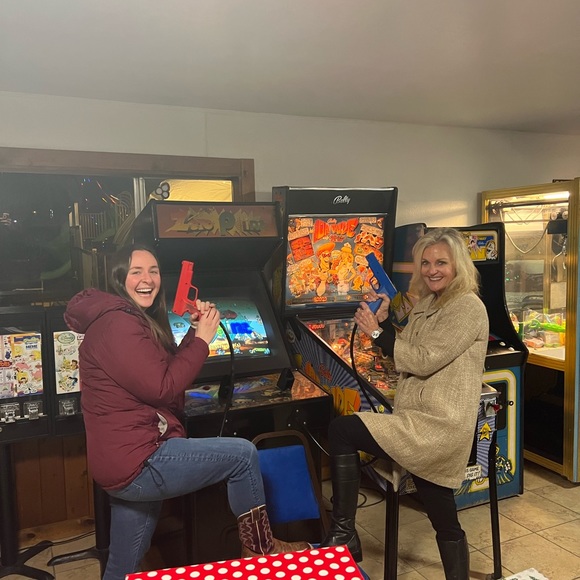 🌸 LORRI IS LIVE 🌸 SHOW NOTIFICATION 🌸 Like this listing to be notified! - Picture 9 of 15